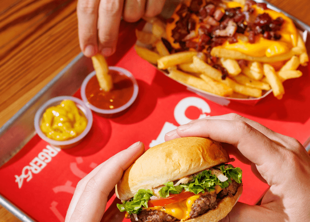 Portada de Burger54 y McCain celebran su día con una promo 