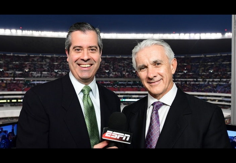 Portada de El Super Bowl LI, el domingo en vivo por ESPN & ESPN Play