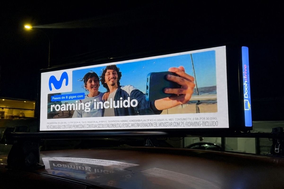 Portada de Movistar implementó una campaña geolocalizada y certificada en la red de taxis de Doohdrive