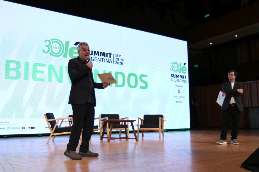 Portada de Olé celebró sus 30 años en una nueva edición del Summit