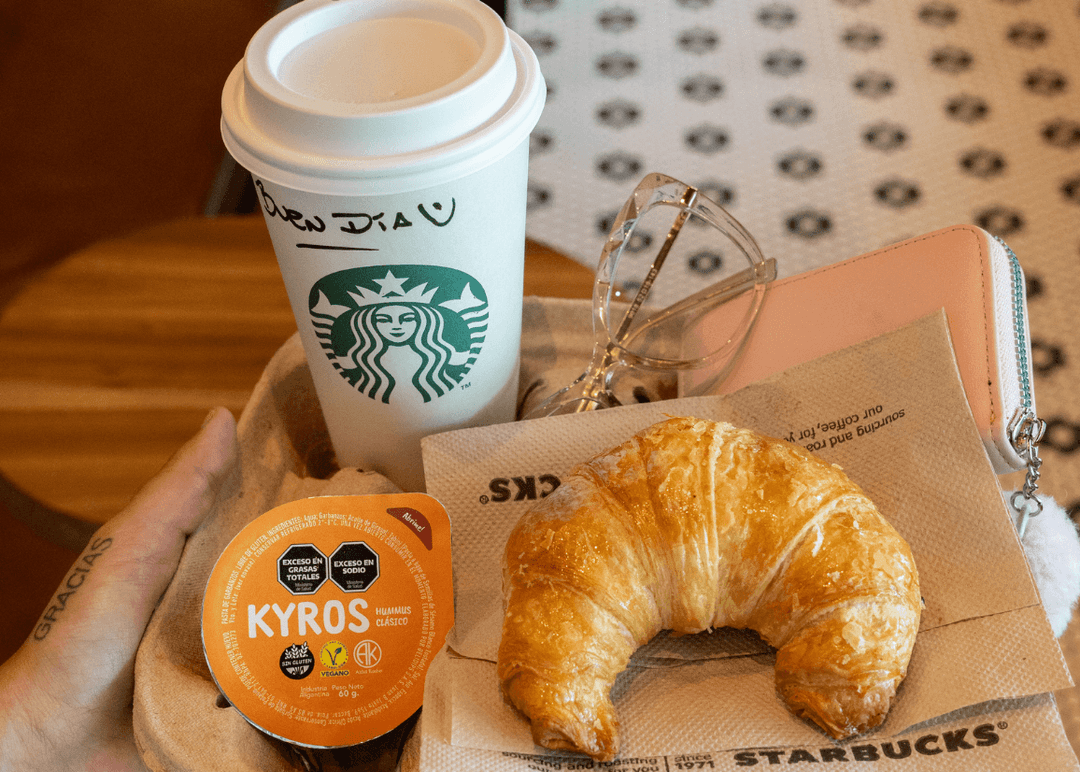 Portada de  Kyros Hummus y Starbucks presentan su colaboración
