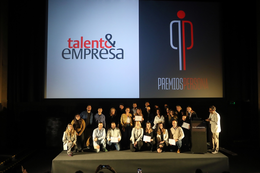 Portada de Premios Persona: última semana para acreditarte al evento anual