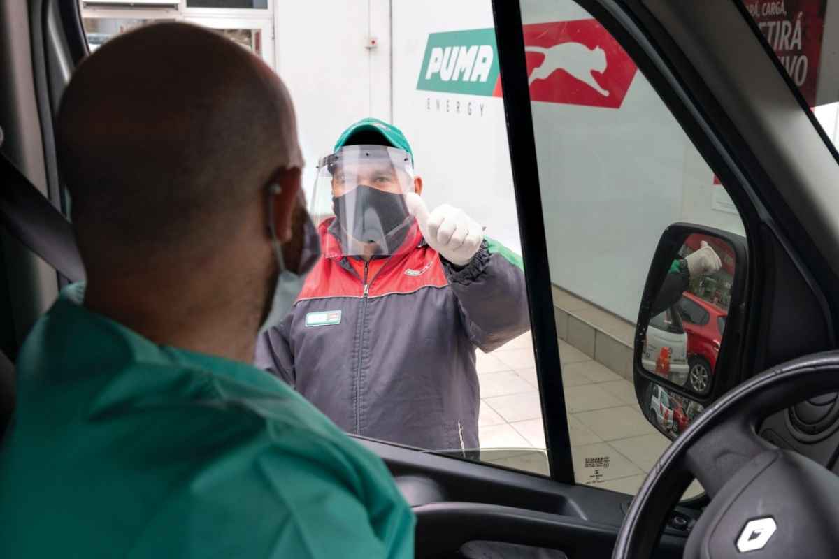Portada de Puma Energy donó 100.000 litros de combustible para ambulancias de Argentina