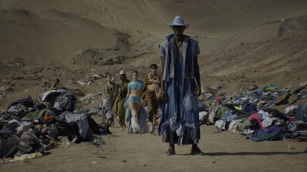 Portada de Artplan y la ONG Desierto Vestido presentan la Atacama Fashion Week