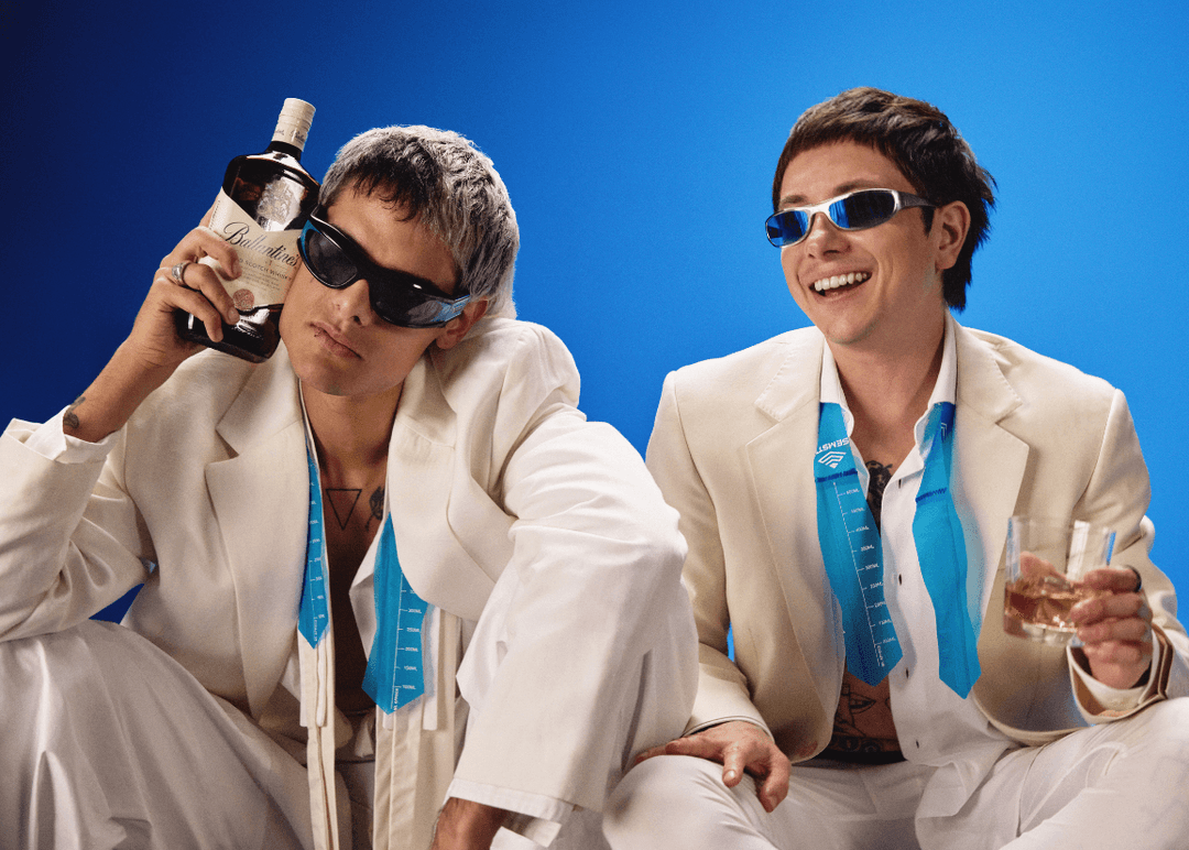 Portada de Ballantine's anunció su colaboración con Colors Studios con una session de Catriel y Paco Amoroso