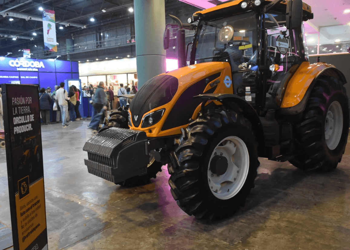 Portada de Valtra llevará su tecnología agrícola a "Caminos y sabores"